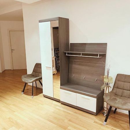 Taferne In Koestendorf - Ferienwohnung Monteurzimmer Neumarkt am Wallersee Ngoại thất bức ảnh