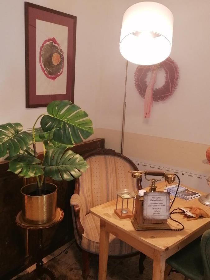 Taferne In Koestendorf - Ferienwohnung Monteurzimmer Neumarkt am Wallersee Ngoại thất bức ảnh