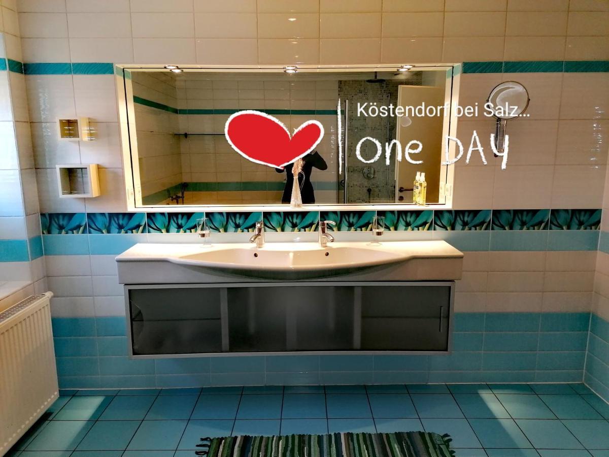 Taferne In Koestendorf - Ferienwohnung Monteurzimmer Neumarkt am Wallersee Ngoại thất bức ảnh