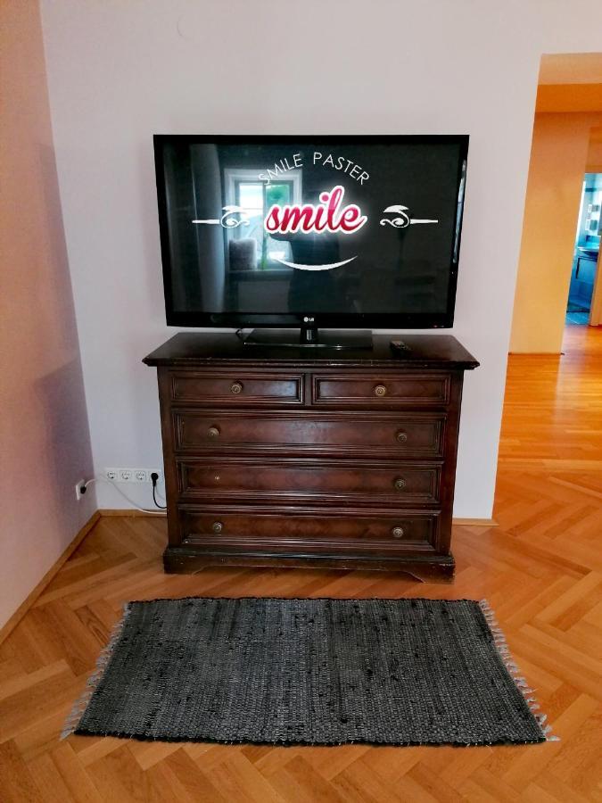 Taferne In Koestendorf - Ferienwohnung Monteurzimmer Neumarkt am Wallersee Ngoại thất bức ảnh