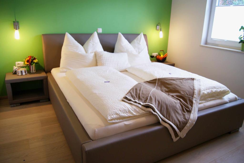 Taferne In Koestendorf - Ferienwohnung Monteurzimmer Neumarkt am Wallersee Ngoại thất bức ảnh